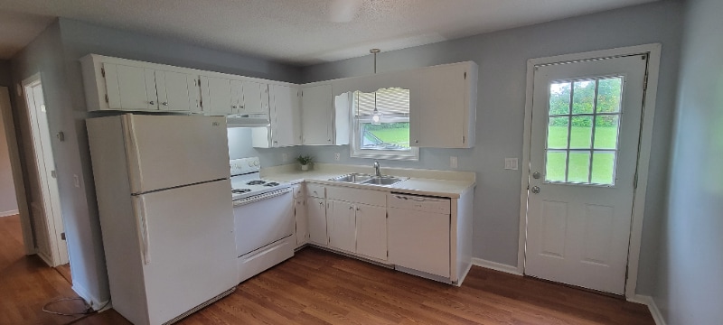 Building Photo - 1478 Orleans Ct W