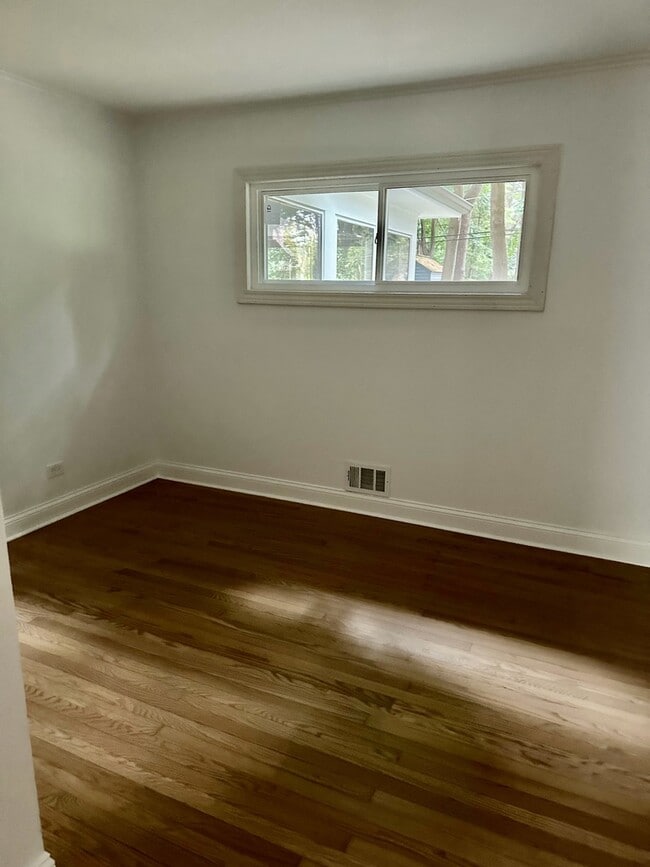 Building Photo - 938 Hemlock St