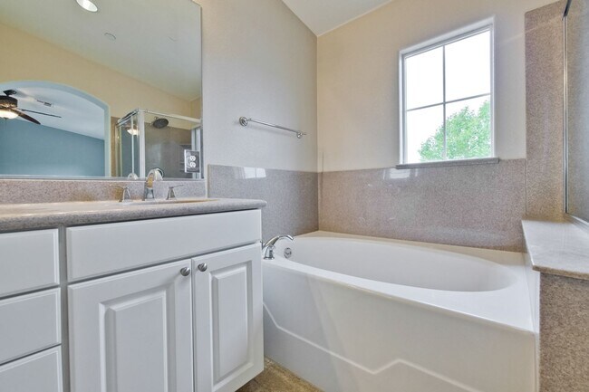 Building Photo - Modern Communication Hill Townhome | Panoramic Mountain Views