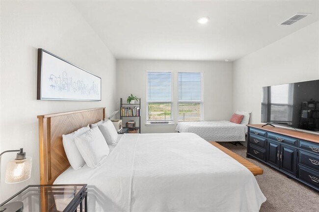 Building Photo - 196 Sweetleaf Dr