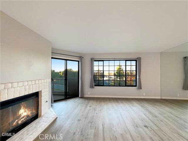 Building Photo - 717 Island View Cir