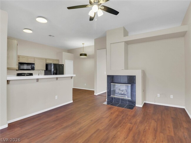 Building Photo - 122 Montesol Dr