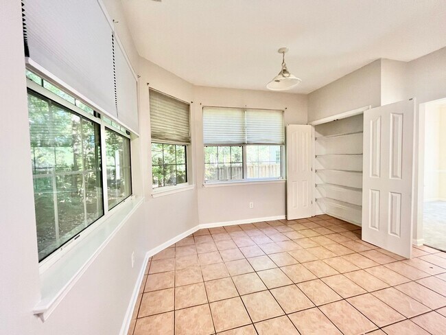 Building Photo - Spacious 4 Bedroom Home on Cul-de-sac in Castleton Virginia Beach!