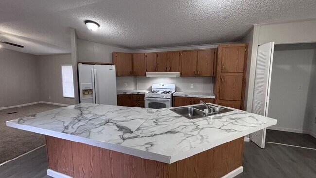 Building Photo - Newly Remodeled Home For Sale