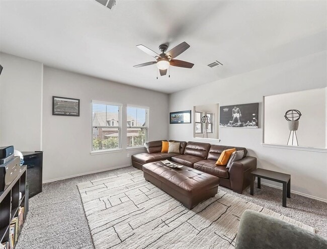 Building Photo - 17023 Canosa Dr