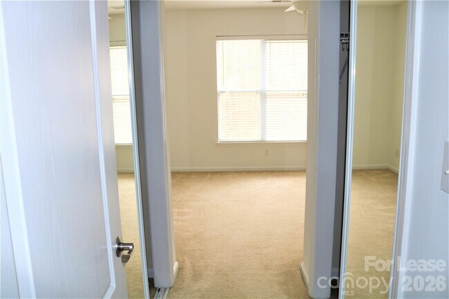 Building Photo - 15232 Coventry Ct Ln