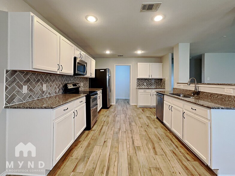 Building Photo - 10217 Feldspar Dr