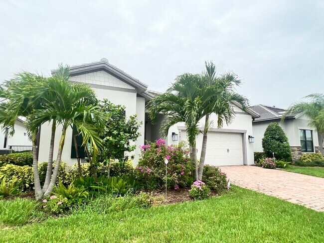 Primary Photo - STUNNING LAKEFRONT 3 BEDROOM, 2.5 BATH HOM...