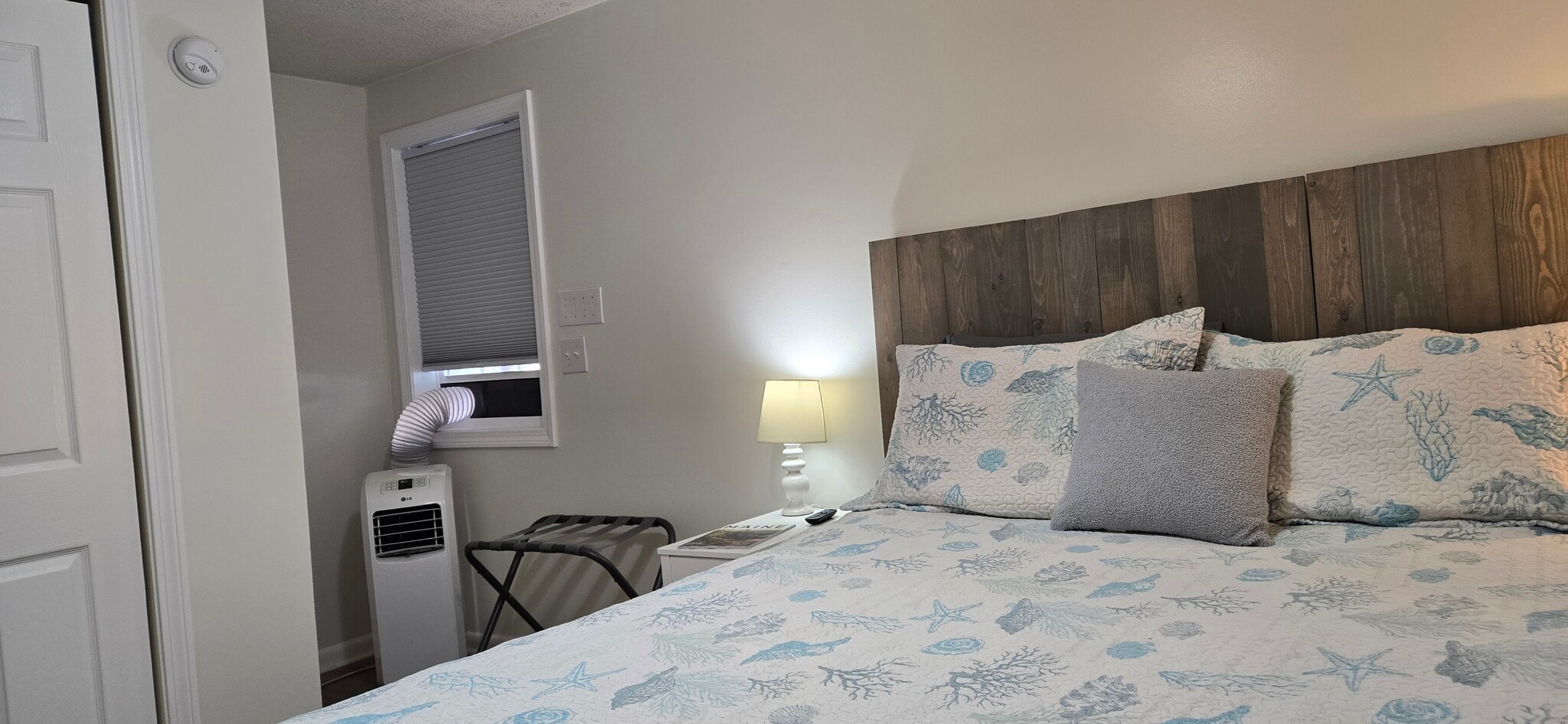 Bedroom 2 - 72 E Grand Ave