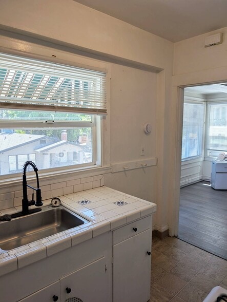 Kitchen looking towards main room - 403 Green St
