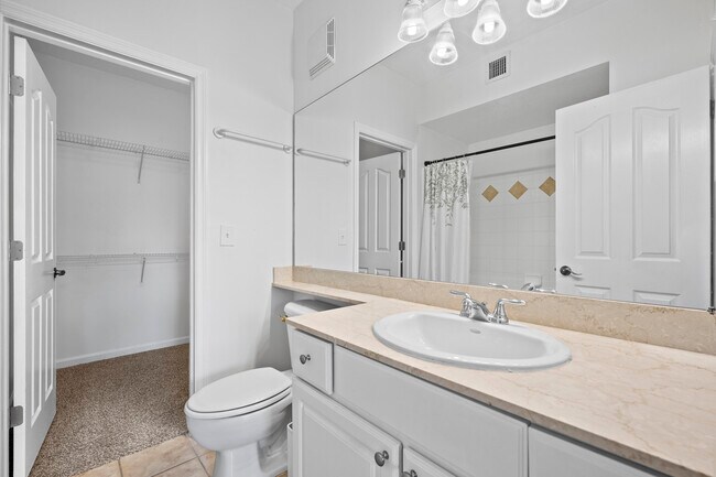 Building Photo - 245 Murcia Dr