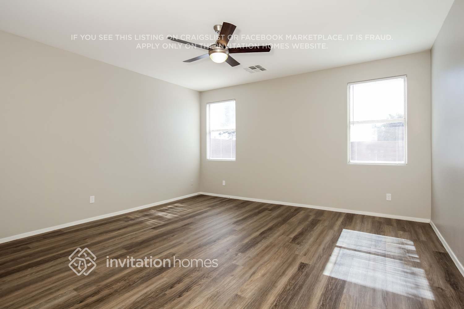 Building Photo - 11727 W Foothill Ct
