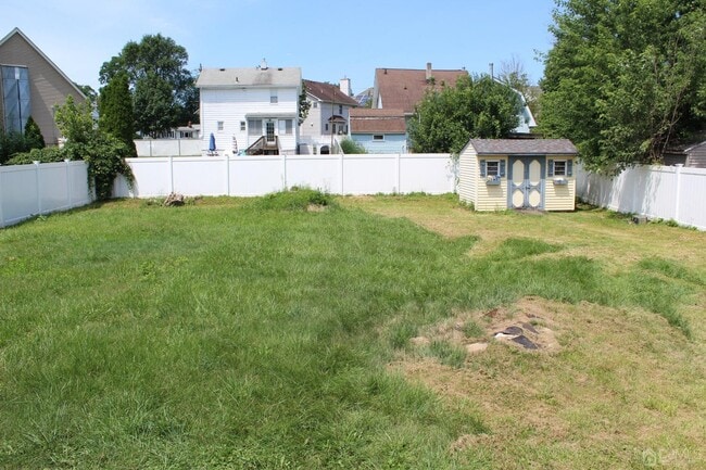 Building Photo - 185 Ridgeley Ave