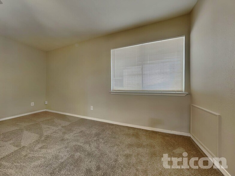 Building Photo - 4422 Monteith Dr