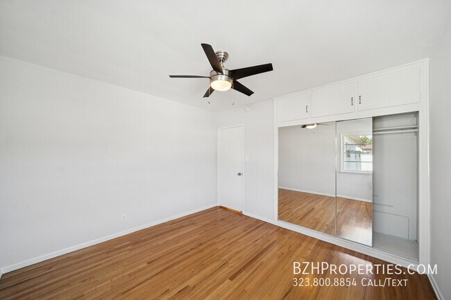 Building Photo - 5305 Vantage Ave