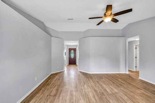 Building Photo - 7216 Antoinette Cir