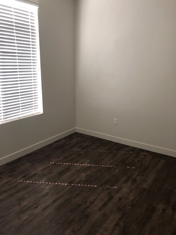 Building Photo - 720 S 900 W