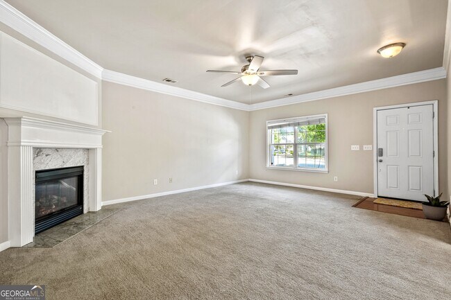 Building Photo - 606 Lofty Ln