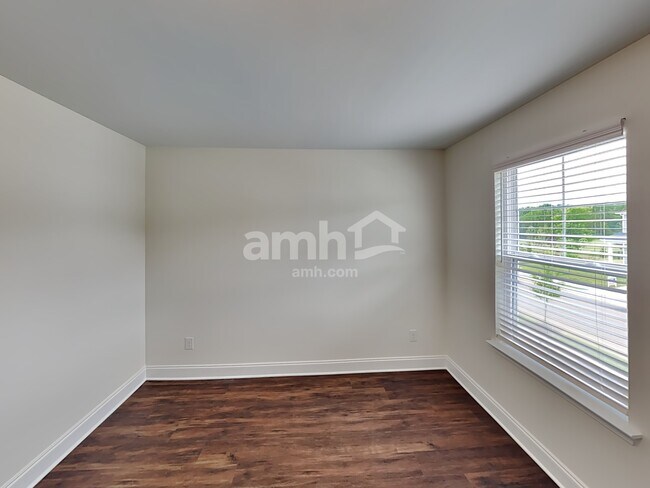 Building Photo - 5944 Hagar Vly Dr