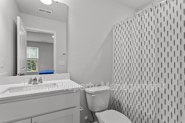 Building Photo - 1723 Chirping Trl