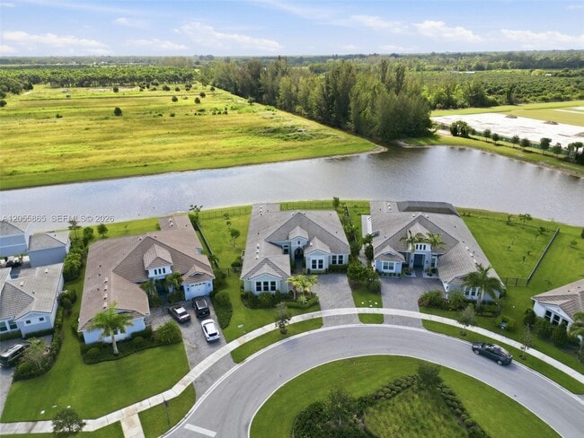 Building Photo - 4662 Estates Cir