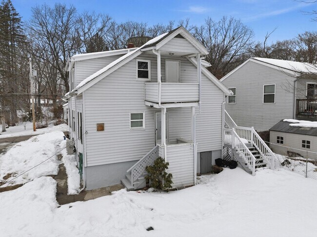 Building Photo - 26 Tower St