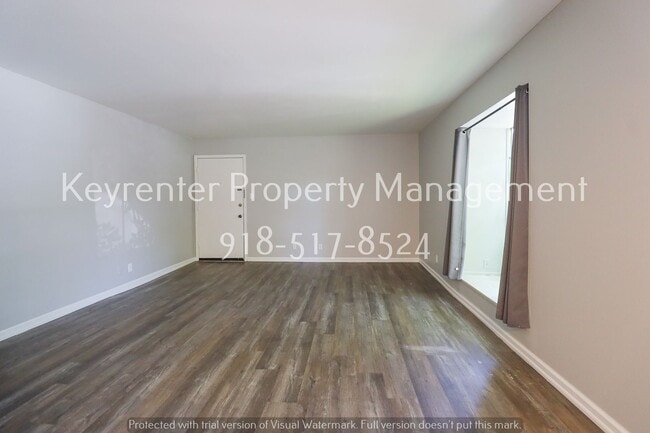 Building Photo - 2 Bed | 1 Bath Condo in Central Tulsa!