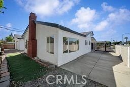 Building Photo - 1758 N Madera Ave