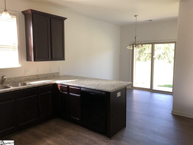 Building Photo - 214 Everard Ln