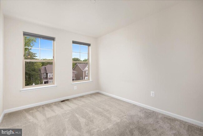 Building Photo - 7210 Hartley Ln