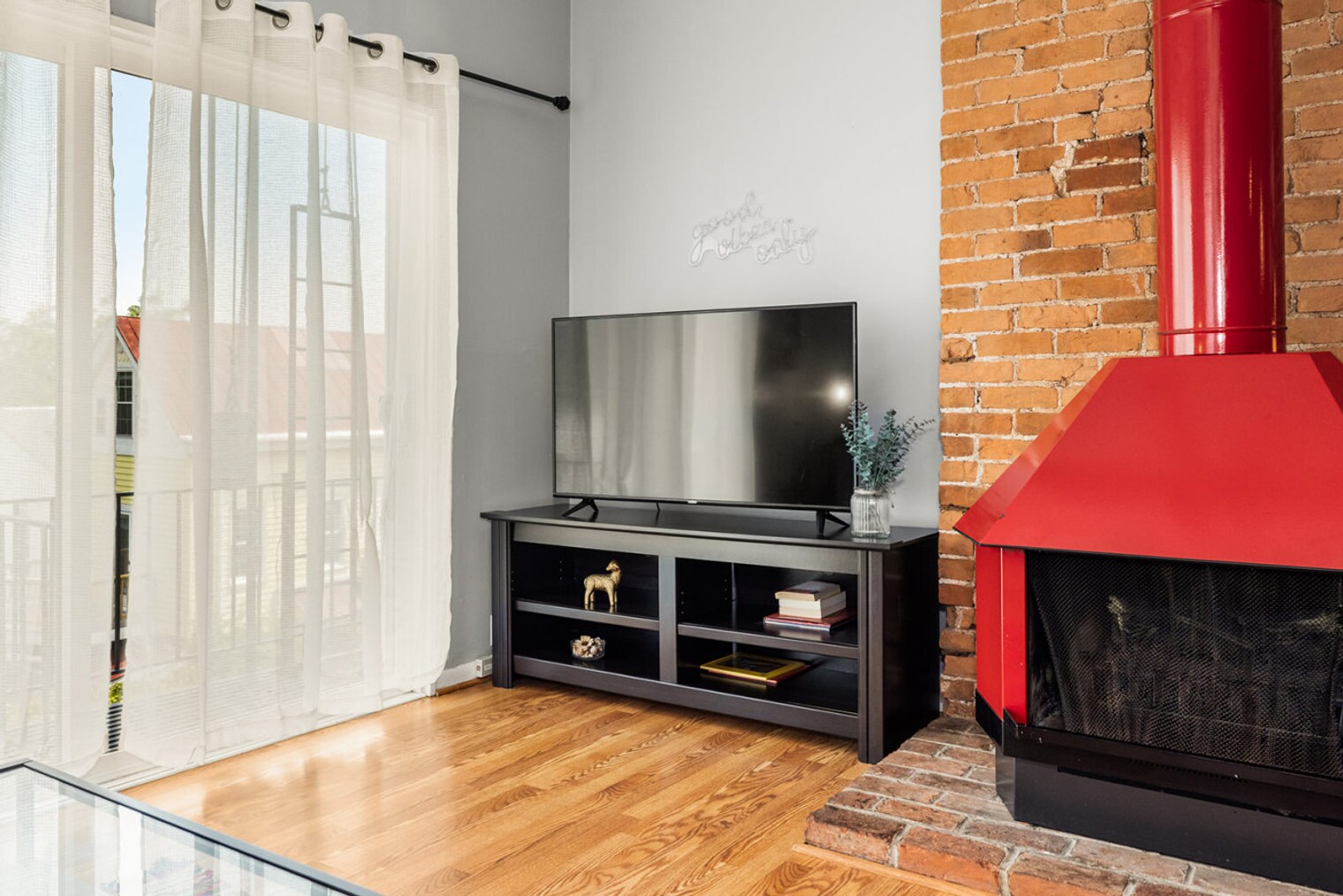 Building Photo - 962 Pavilion St