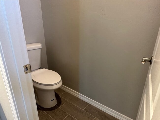 Building Photo - 1705 Talc Rd