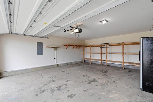 Building Photo - 2305 Gray Goose Loop