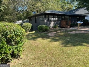 Building Photo - 1215 Westview Dr SW