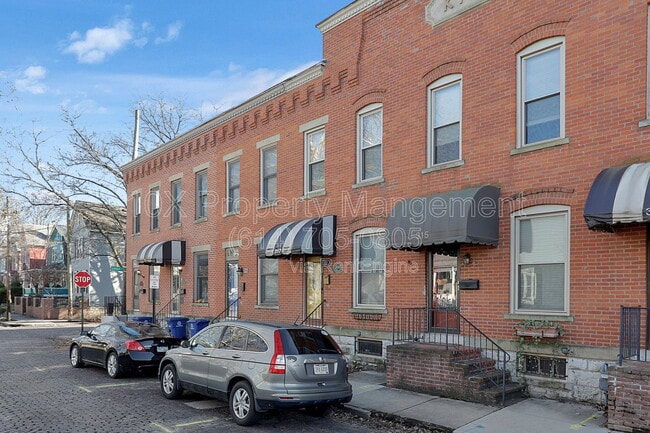 Building Photo - 317 E Kossuth St