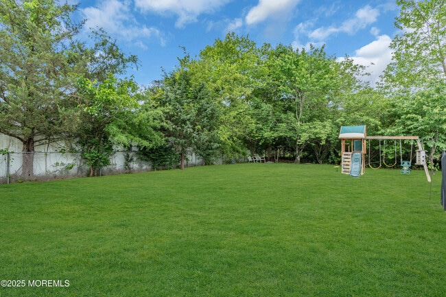 Building Photo - 210 Wingate Ct