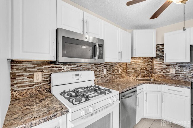 Building Photo - 46 Prestwick Way