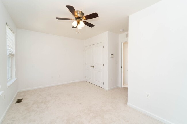 Building Photo - 8381 Scotland Loop