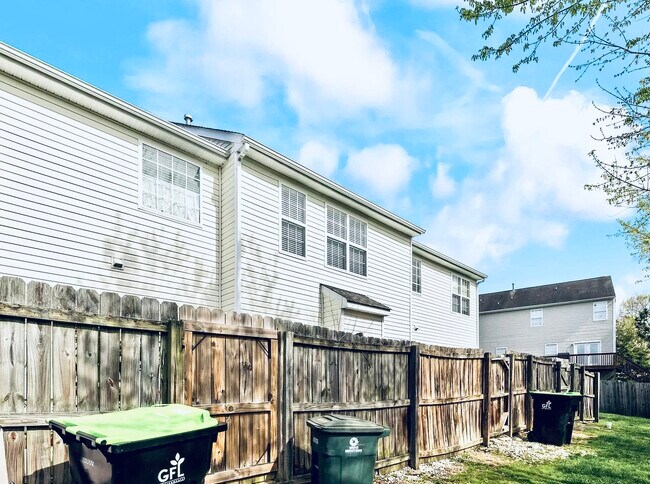 Building Photo - 2803 Gross Ave
