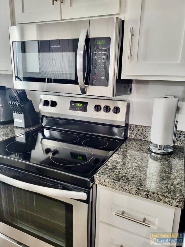 Building Photo - 219 Las Joyas Blvd