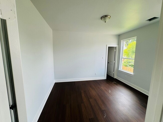 Building Photo - 8128 Penrod St