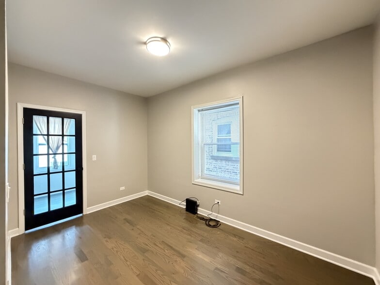 Building Photo - 3131 N Marmora Ave