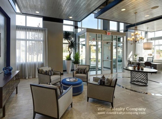 Building Photo - 1500 Lake Cook Rd