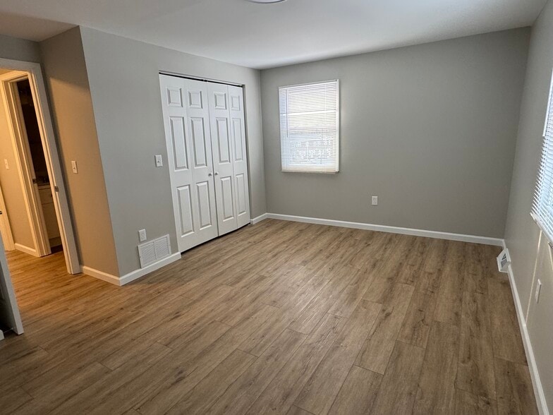 Building Photo - 1125 Harmony Rd