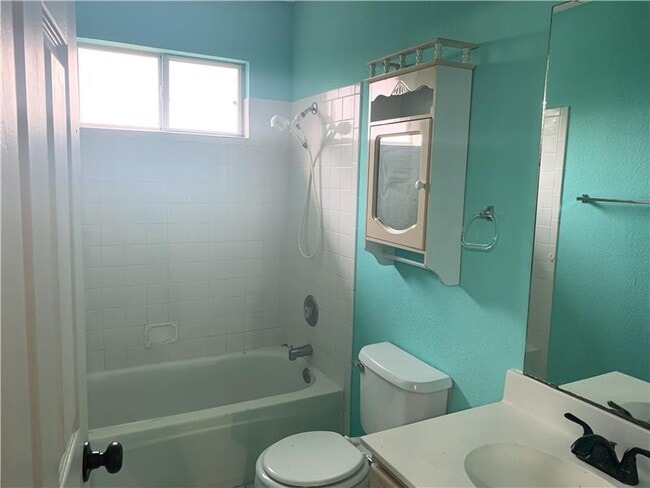 Building Photo - 2302 Tracey Ann Ln