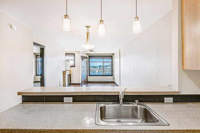 Kitchen/Living Room - 655 Crockett St