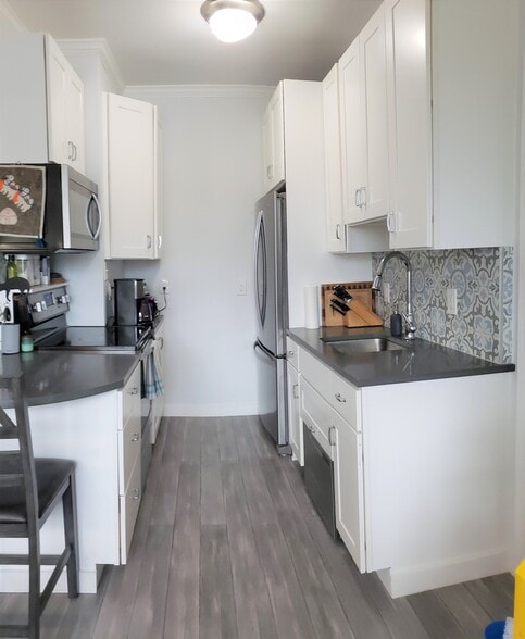 Drawer-style Dishwasher - 1451 Park Rd NW
