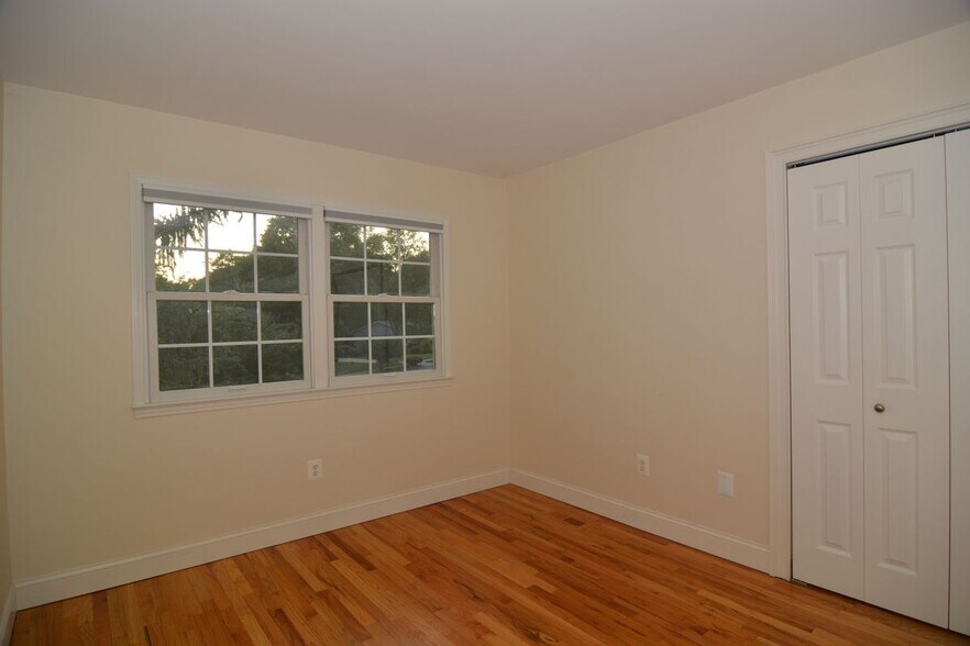 Building Photo - 9416 Gamba Ct