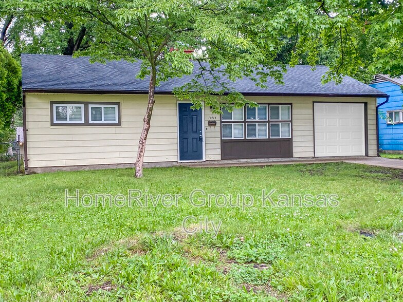 Primary Photo - 11414 Corrington Ave