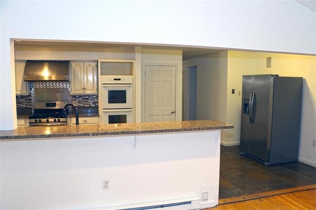 Building Photo - 52 Charcalee Dr